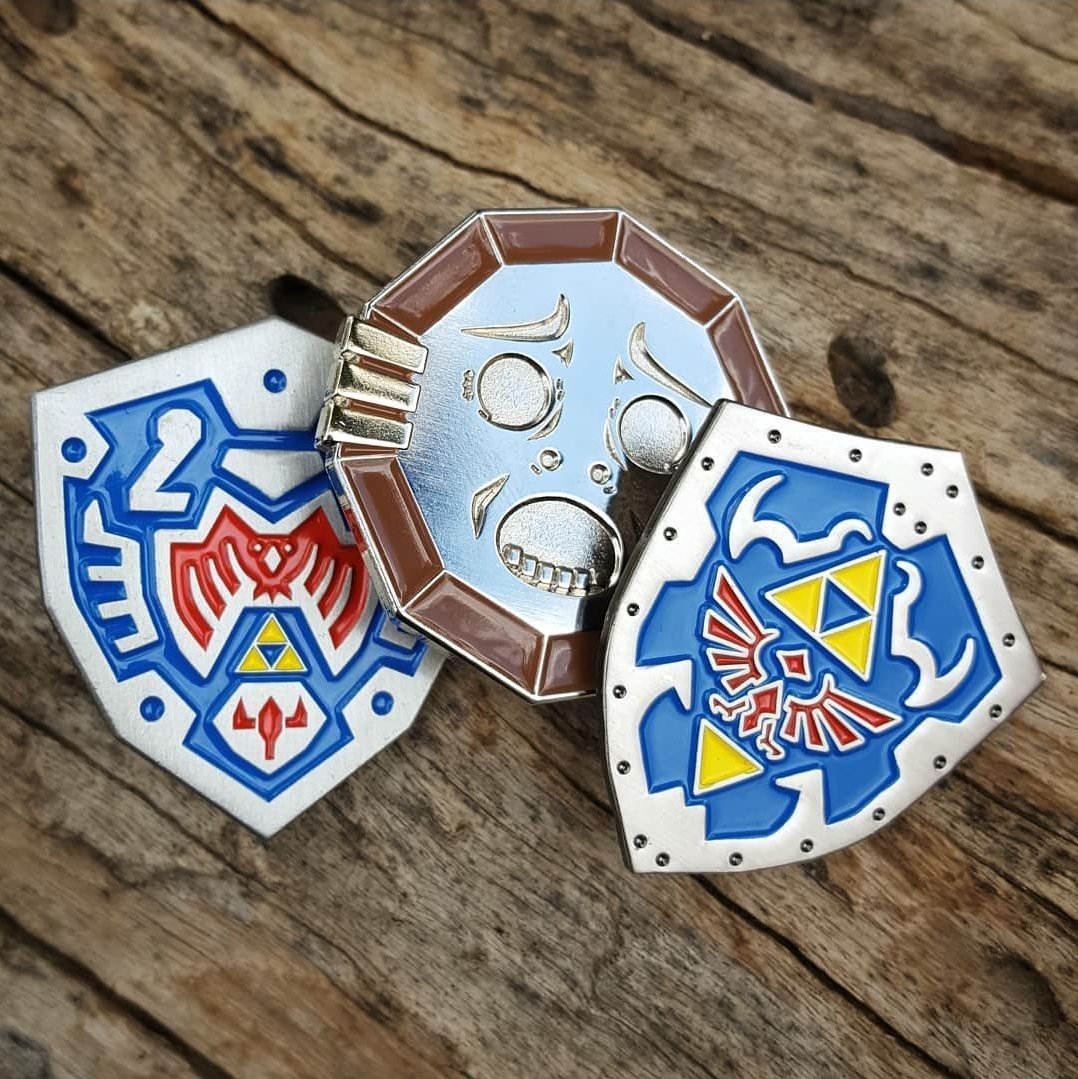 Hylian Shield Enamel Pin - Pin Plugged