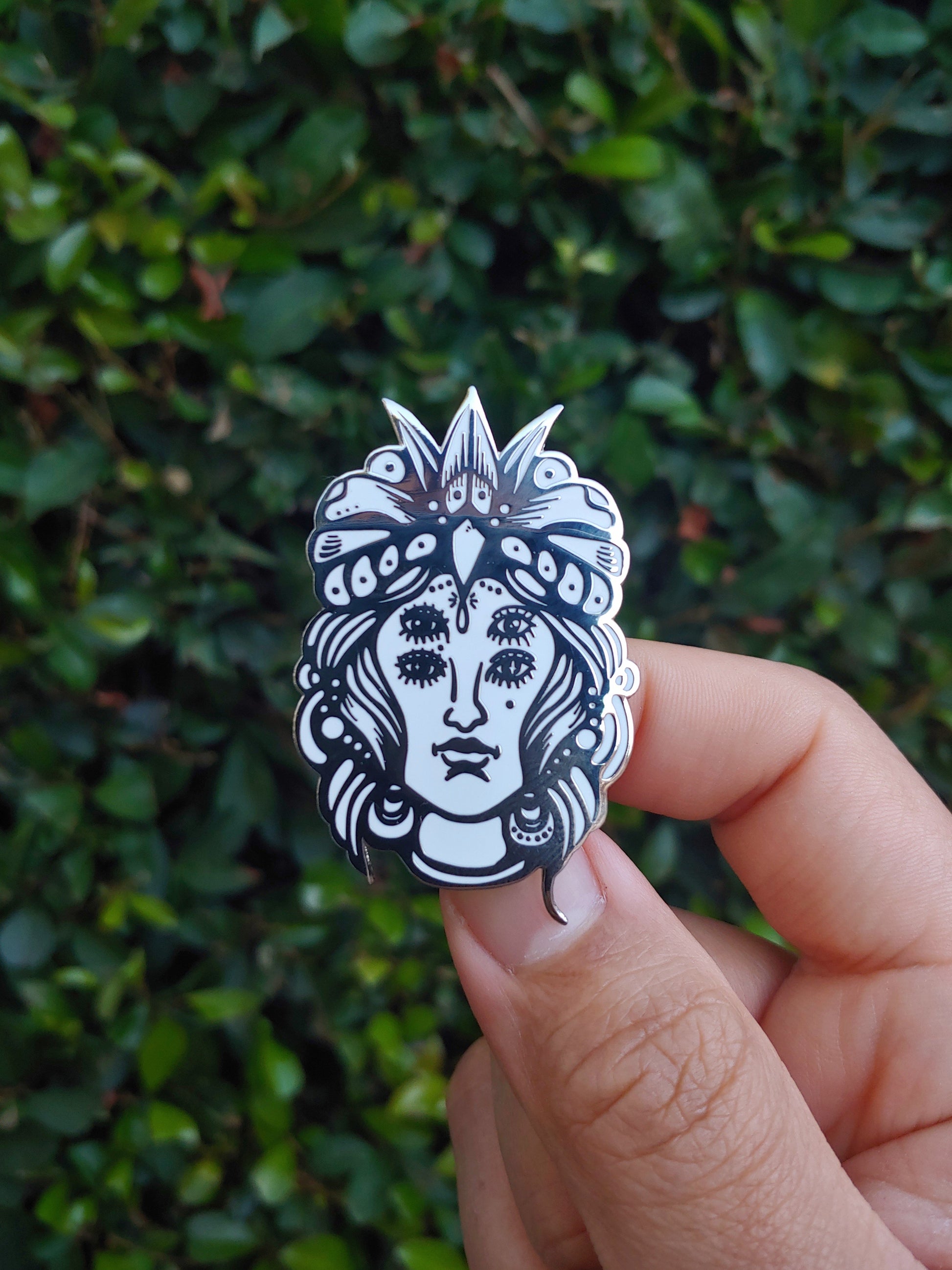 4 Eyed Gypsy - Pin Plugged